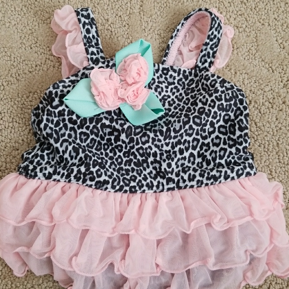 NWOT Boutique Swim Suit - Picture 4 of 4